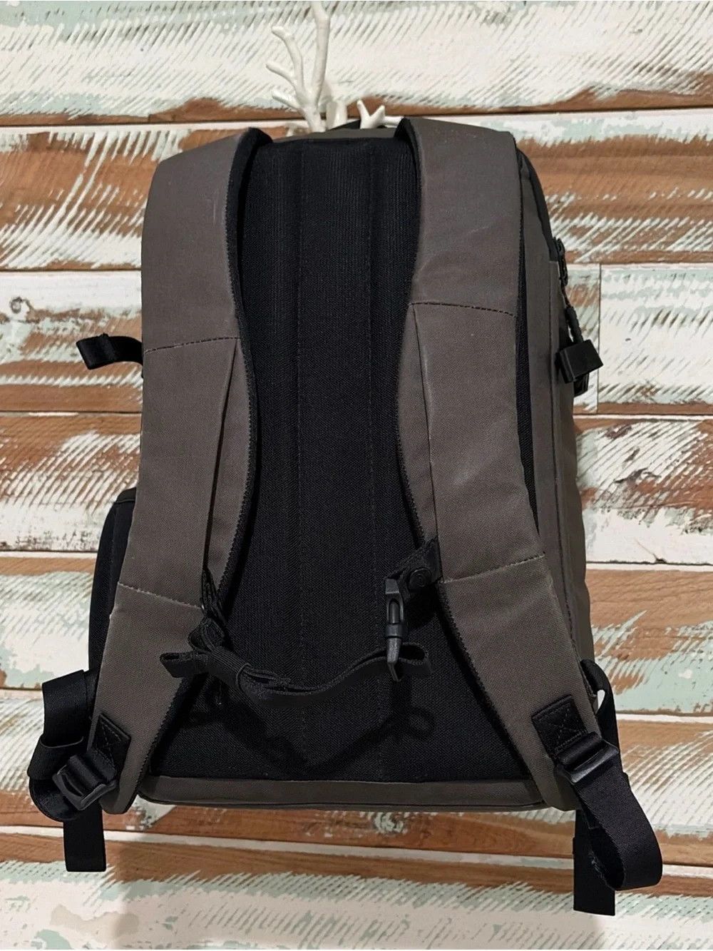 TIMBUK2 The Division Pack 15in Laptop Backpack Army Green Office Rain Resist
